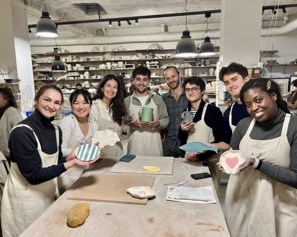 Initiation / team building de 2h30 en modelage