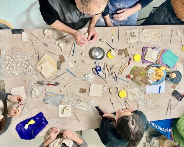 13 Juillet 2026 : Petit pastillage avec Michel Maillot (45 ans à la Manufacture de Sèvres)